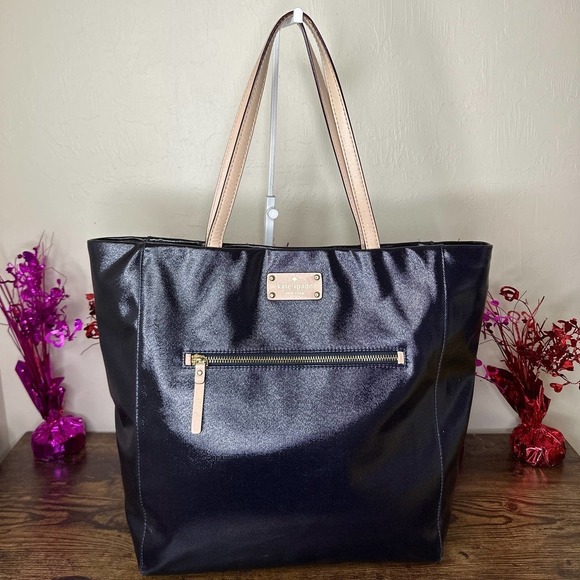kate spade Handbags - KATE SPADE New York Black Large Tote
